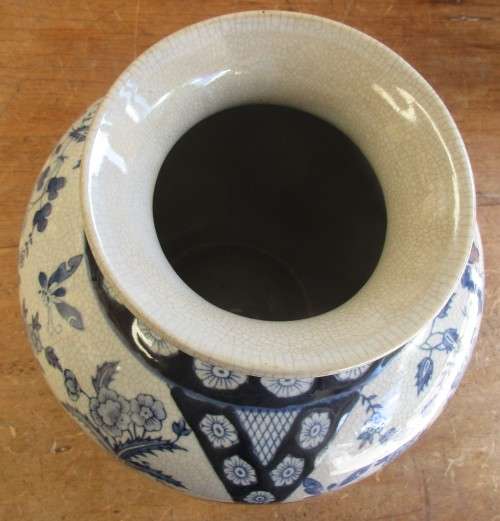 BEAUTIFUL BIG CHINESE  VASE BLUE UNDERGLAZE
