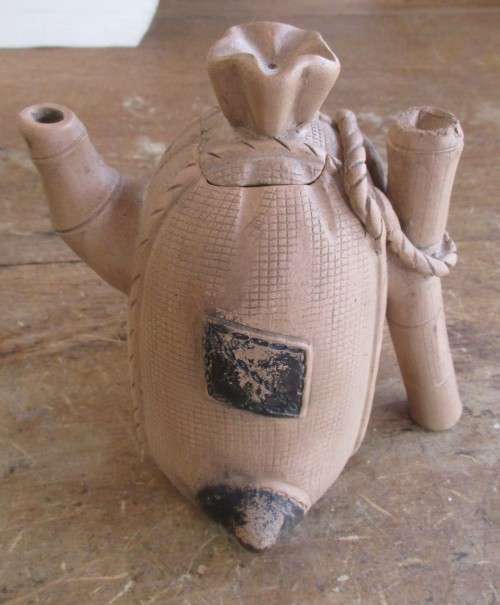 BEAUTIFUL CHINESE POTTERY TEAPOT IN SHAPE OF A -WOVEN WATER GOURD