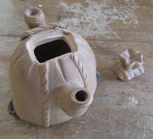 BEAUTIFUL CHINESE POTTERY TEAPOT IN SHAPE OF A -WOVEN WATER GOURD