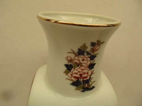 BEAUTIFUL JAPANESE IMARI PANELLED VASE