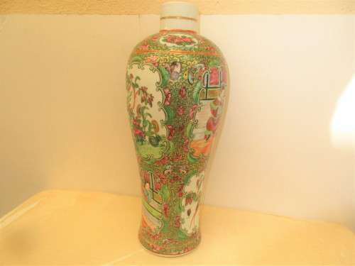 BEAUTIFUL HANDPAINTED CHINESE JAR NICE AND TALL.