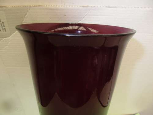 BEAUTIFUL DEEP GRAPE COLOUR  GLASS  VASE