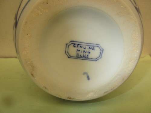 BEAUTIFUL CHINESE MING BLUE AND WHITE  LIDDED  GINGER JAR FLOWERS HANDPAINTED UNDERGLAZE