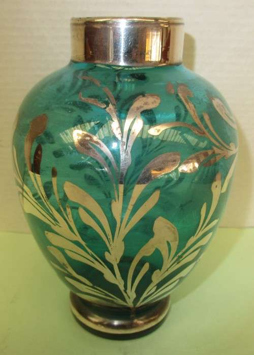 BEAUTIFUL VENETIAN GREEN GLASS VASE WITH SILVER OVERLAY
