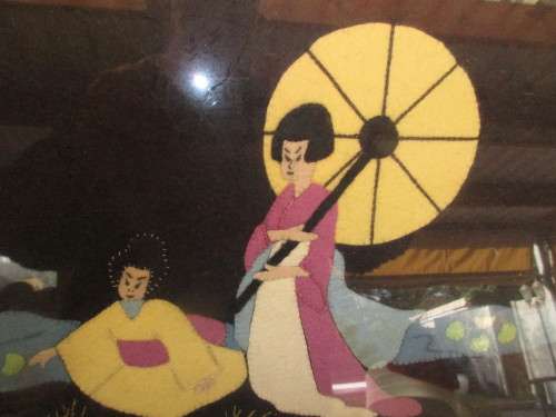 BEAUTIFUL FELT PICTURE OF TWO JAPANESE LADIES RECLINING NEAR A TREE