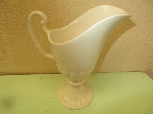 BEAUTIFUL BESWICK HELMET SHAPE JUG MATT WHITE