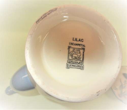 GRINDLEYS ENGLAND CREAMPETAL LILAC  COFFEE POT c 1960