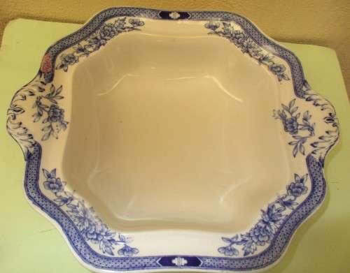 GRIM WADES  BLUE AND WHITE VEGETABLE DISH c 1930