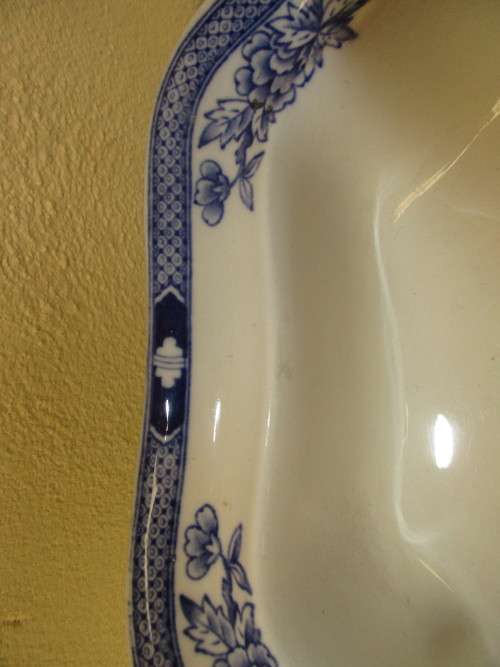 GRIM WADES  BLUE AND WHITE VEGETABLE DISH c 1930