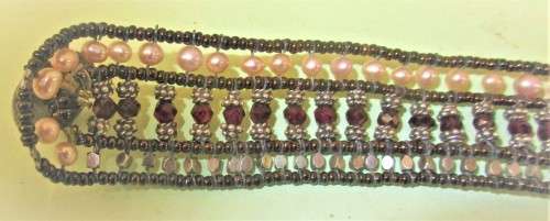 BEAUTIFUL FRESH WATER PEARL AND AMETHYST BRACELET