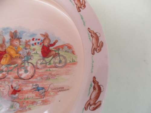 ROYAL DOULTON CHILD`S PORRIDGE BOWL NEW CONDITION BUNNYKINS SERIES