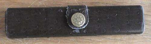 LEATHER CIGAR HOLDER