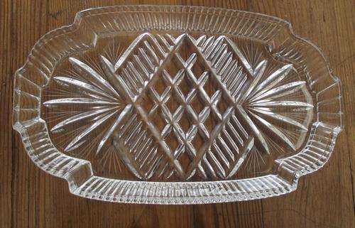 MOULDED GLASS TRAY