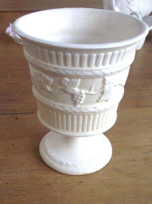 WHITE VASE