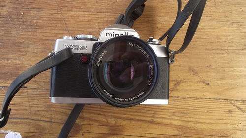 MINOLTA XG2 CAMERA AND CASE