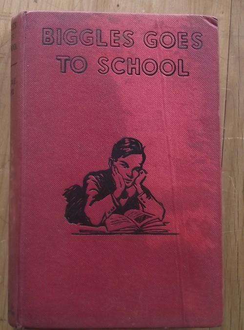 BIGGLES GOES TO SCHOOL