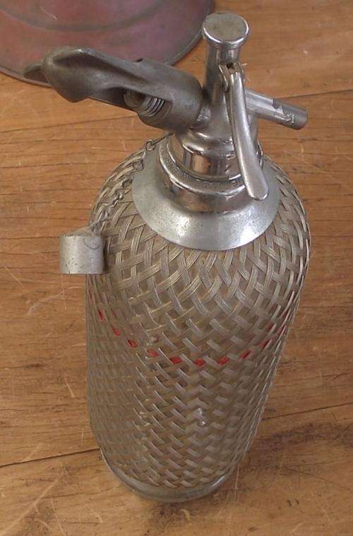 MESH CLAD SODA SYPHON
