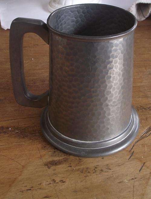 VINERS PEWTER MUG