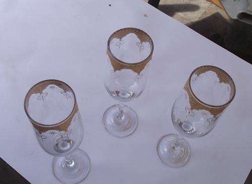 3 wine glasses bronze colour decoration to bowls