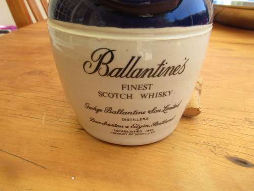 BALLANTINES FINEST SCOTCH WHISKY CERAMIC DECANTER