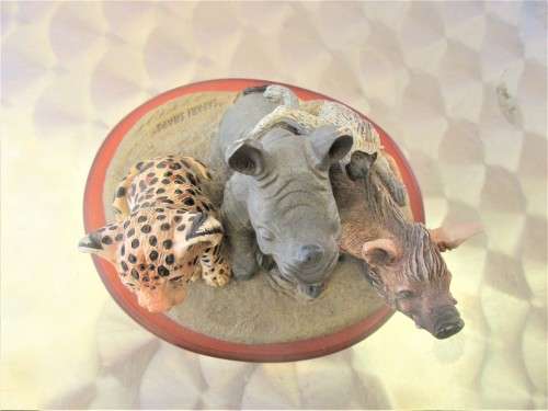 LOVELY SAFARI SNAPS CERAMIC  YOUNG ANIMALS BY JACKIE NOAKES