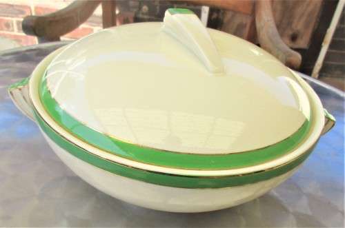 BEAUTIFUL ART DECO GREEN AND CREAM VEGETABLE DISH ENGLAND