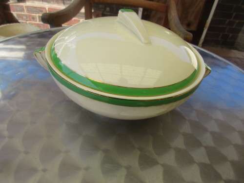 BEAUTIFUL ART DECO GREEN AND CREAM VEGETABLE DISH ENGLAND