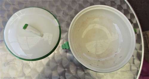 BEAUTIFUL ART DECO GREEN AND CREAM VEGETABLE DISH ENGLAND