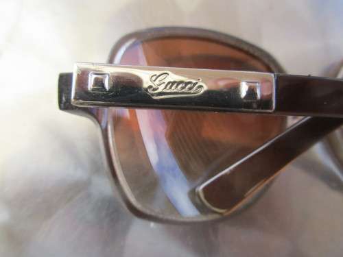 STUNNING GUCCI SUNGLASSES WITH ORIGINAL CASE