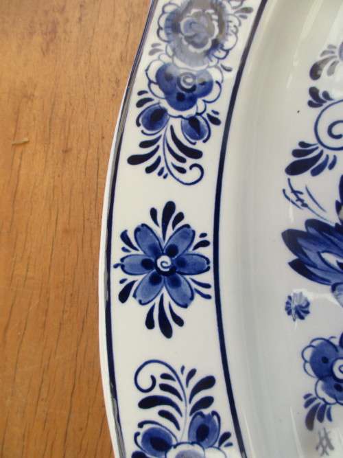 BEAUTIFUL HANDPAINTED DELFTS HOLLAND BLAAU PLATTER  42 BY 31 cms