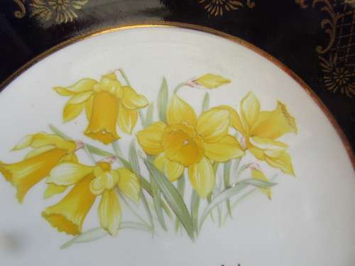 BEAUTIFUL WEATHERBY PLATE  WITH DAFFODILS AND WORDSWORTH POEM.