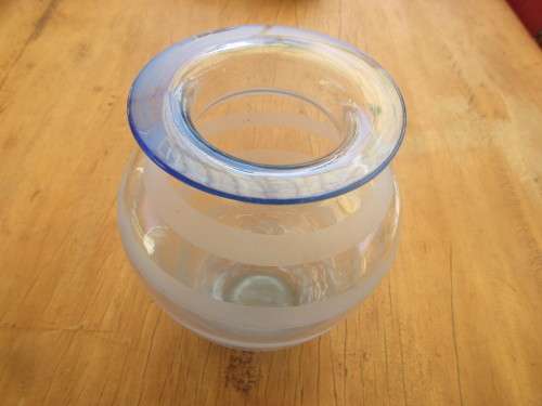 BEAUTIFUL 1950`S BLUE GLASS RIBBED VASE