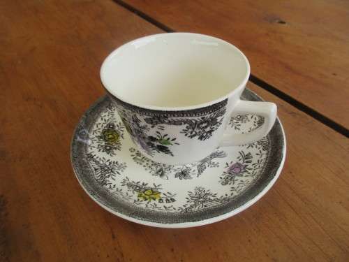 SET OF FOUR EGERSUND (NORWAY)  CUPS AND SAUCERS PLUS  MILK JUG AND SPARE CUP c 1940`s