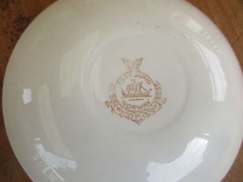 SET OF FOUR EGERSUND (NORWAY)  CUPS AND SAUCERS PLUS  MILK JUG AND SPARE CUP c 1940`s