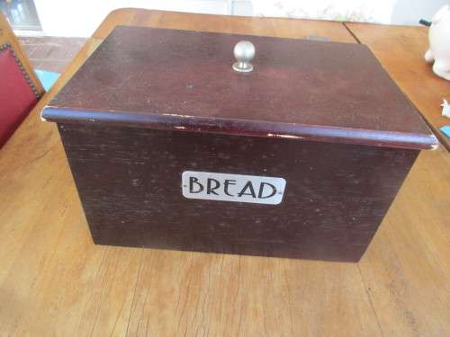 BROWN WOODEN BREAD BIN