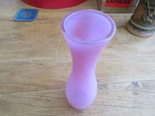 BEAUTIFUL PINK AND CLEAR GLASS HANDLE SPILL VASE