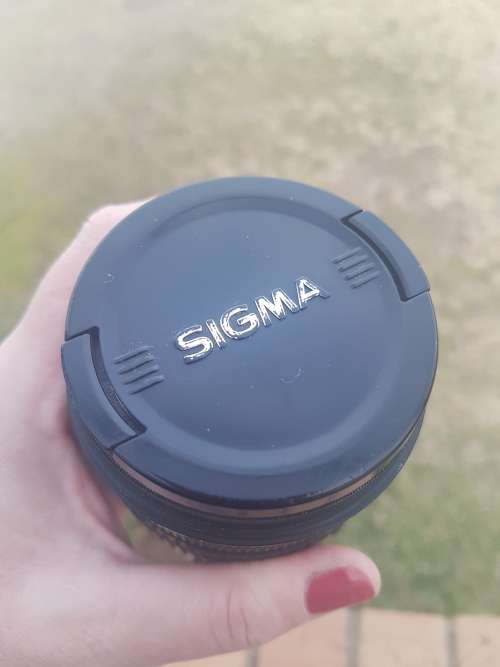 Versatile Canon Mount Sigma Lens 18-125mm