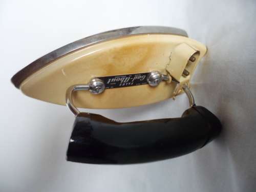 Antique Falk's Dag-About Traveller's Iron