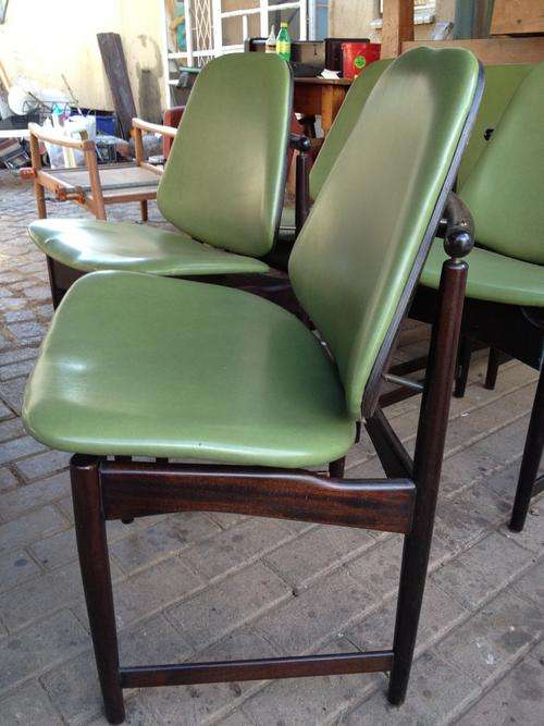 SET OF 6 DANISH DESIGN CHAIRS
