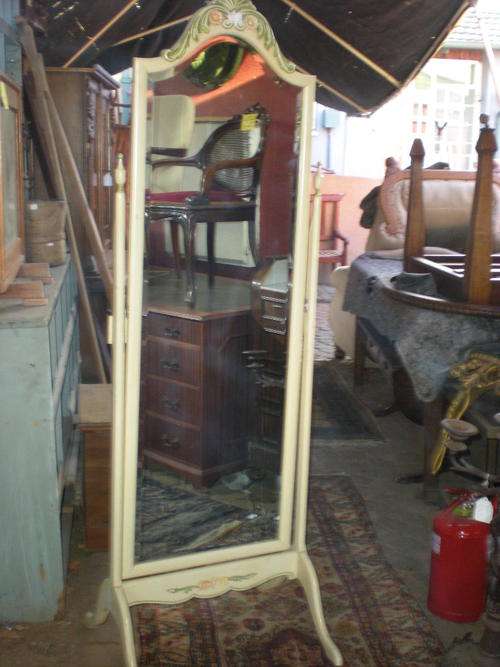 CHEVAL MIRROR