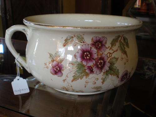 FLORAL CHAMBER POT