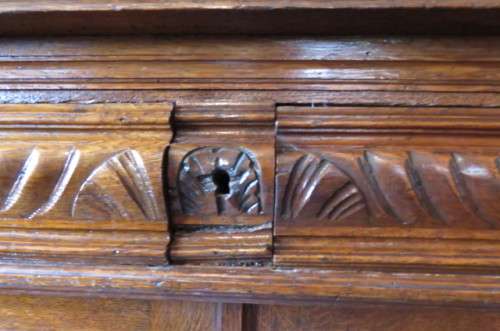A STUNNING LARGE CARVED BUFFET