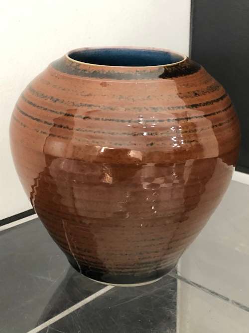 DAVID WALTERS SOUTH AFRICAN POTTERY VASE