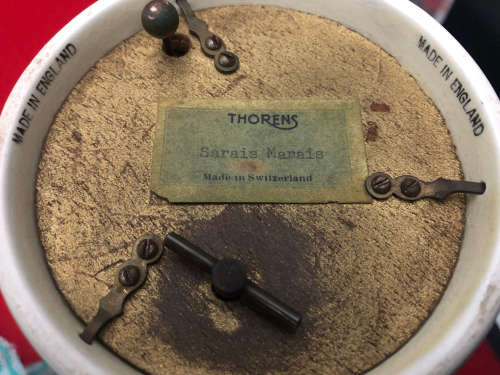 RARE FIELDINGS SARIE MARAIS MUSICAL MUG
