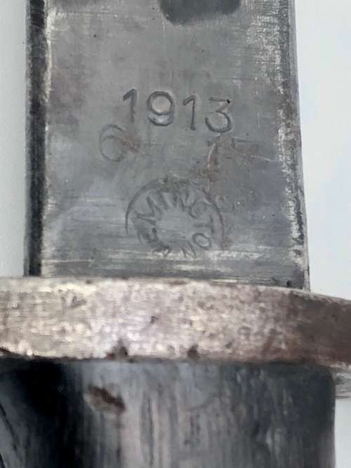 BB1) USA REMINGTON 1913 BAYONET AND SCABBARD