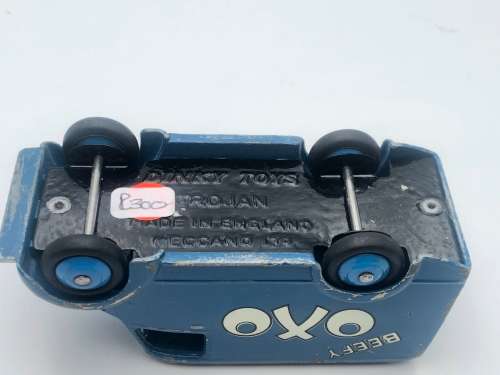 VINTAGE DINKY TOYS TROJAN BEEFY OXO VAN