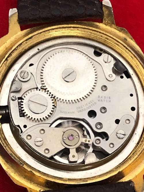 VINTAGE ROMA 17 JEWELS MANUAL ANTIMAGNETIC WATERPROOF WATCH