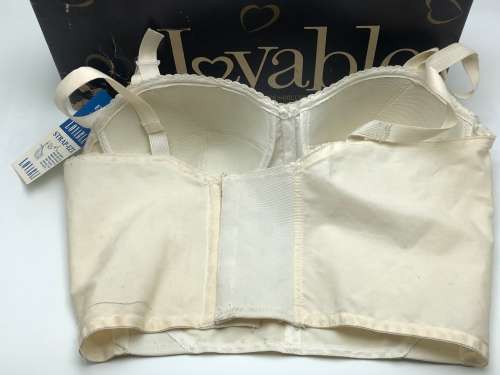 VINTAGE LOVABLE  BRAZIER IN ORIGINAL BOX SIZE 34B