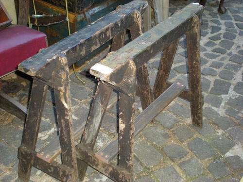 A LOVELY OLD PAIR OF TRESSELS