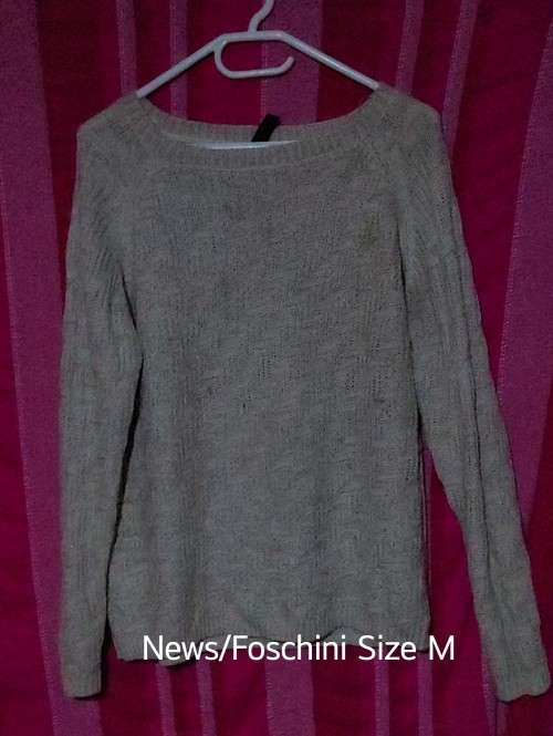 Ladies clothing for sale. 4 pieces. See pics